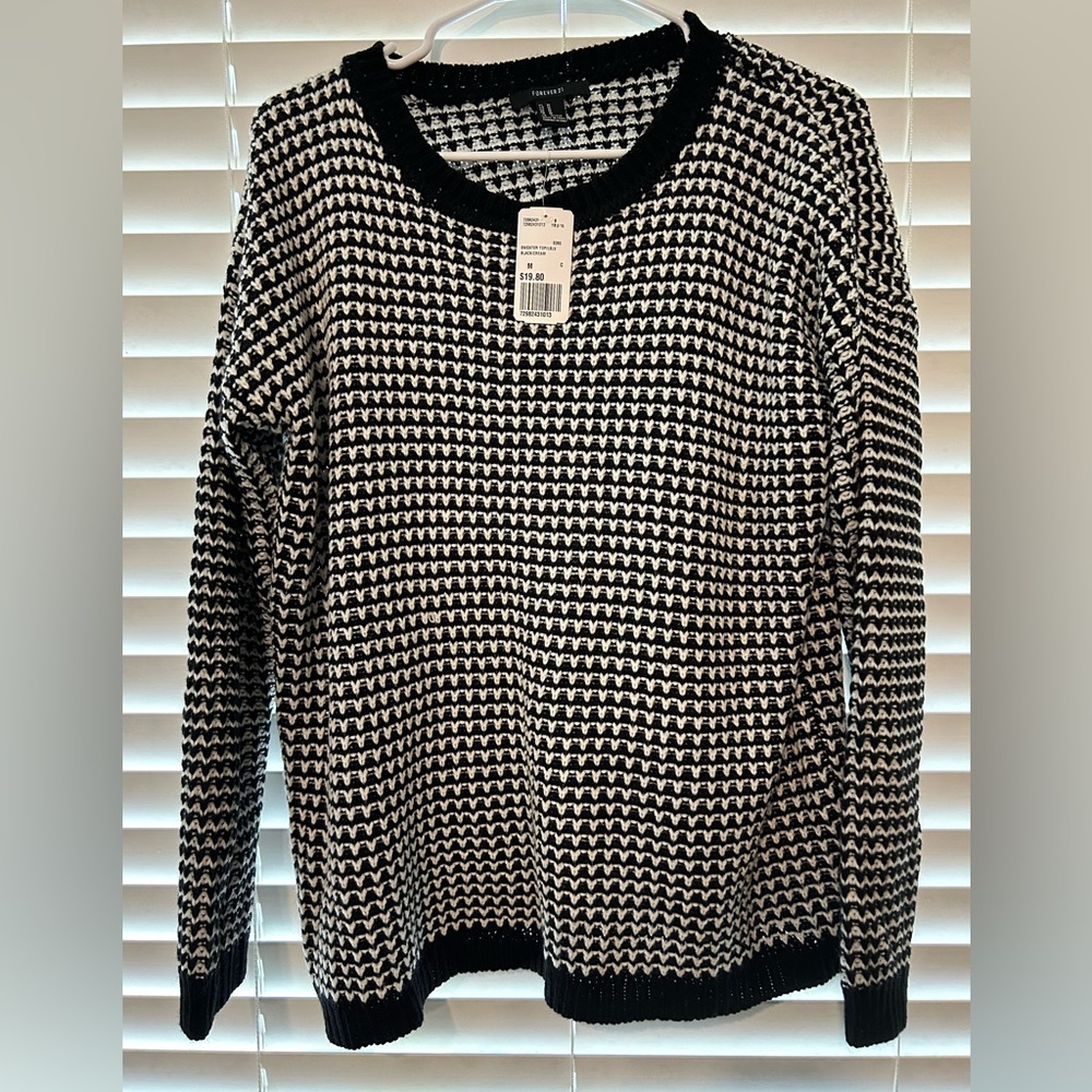 Forever 21 Knit sweater